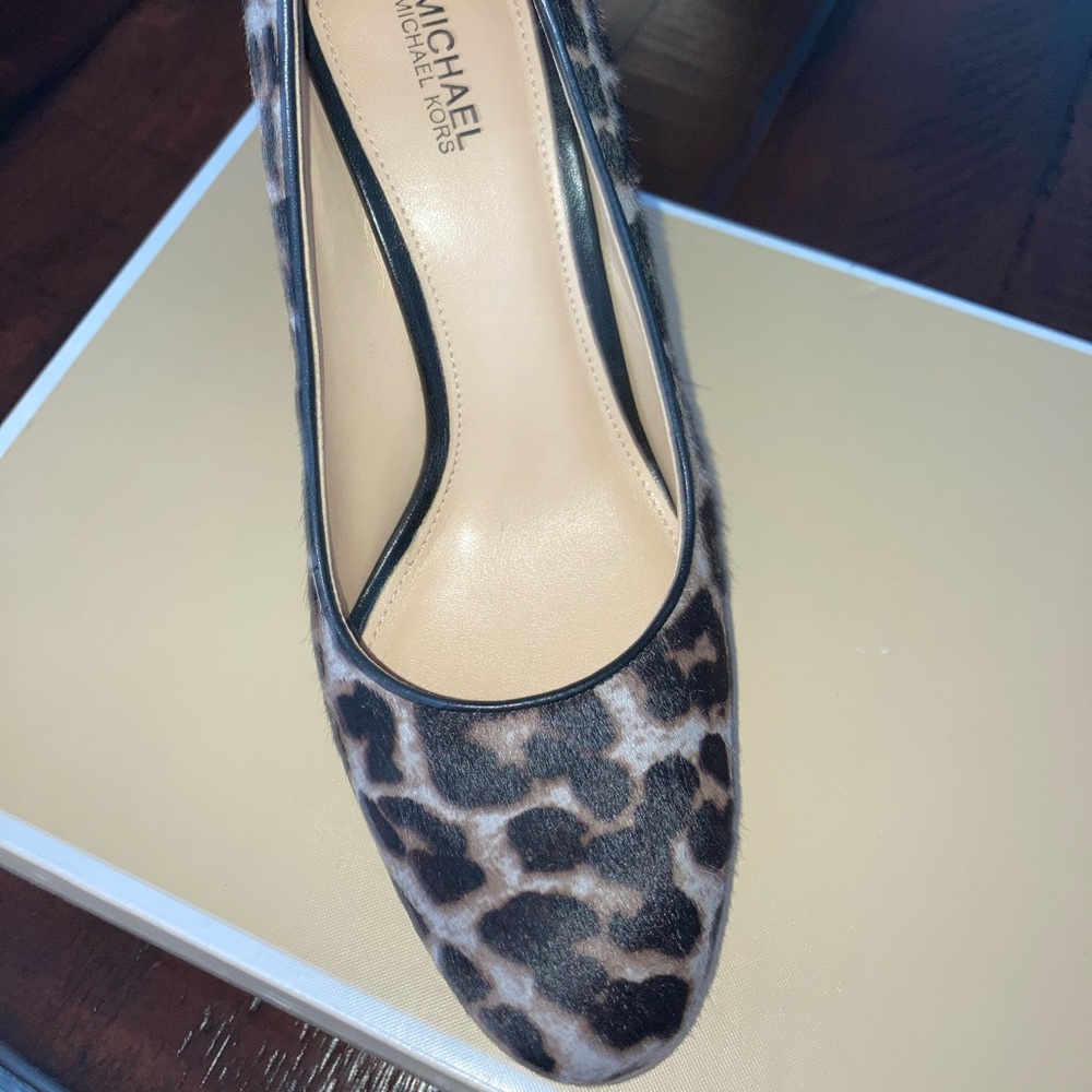 Micheal Kors heals - Picture 4 of 13